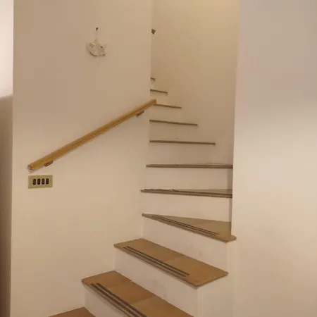 Con Box Auto E Ripostiglio Sci *