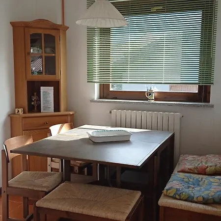 Con Box Auto E Ripostiglio Sci *